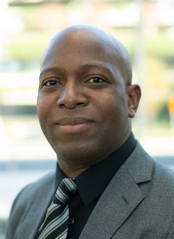 Headshot of Managing Investment Director, Global Equity, Simiso Nzima